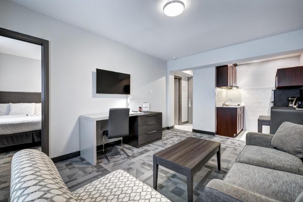 Room image 4